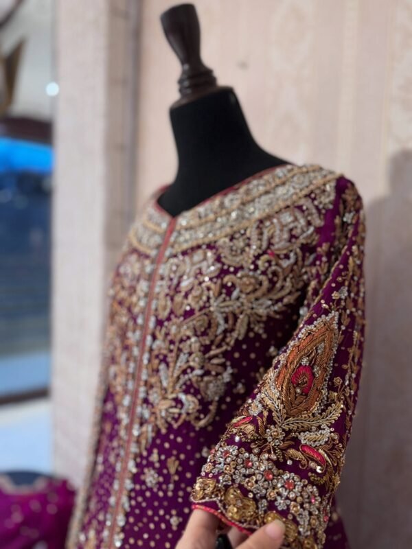 Regal Farshi - Image 6