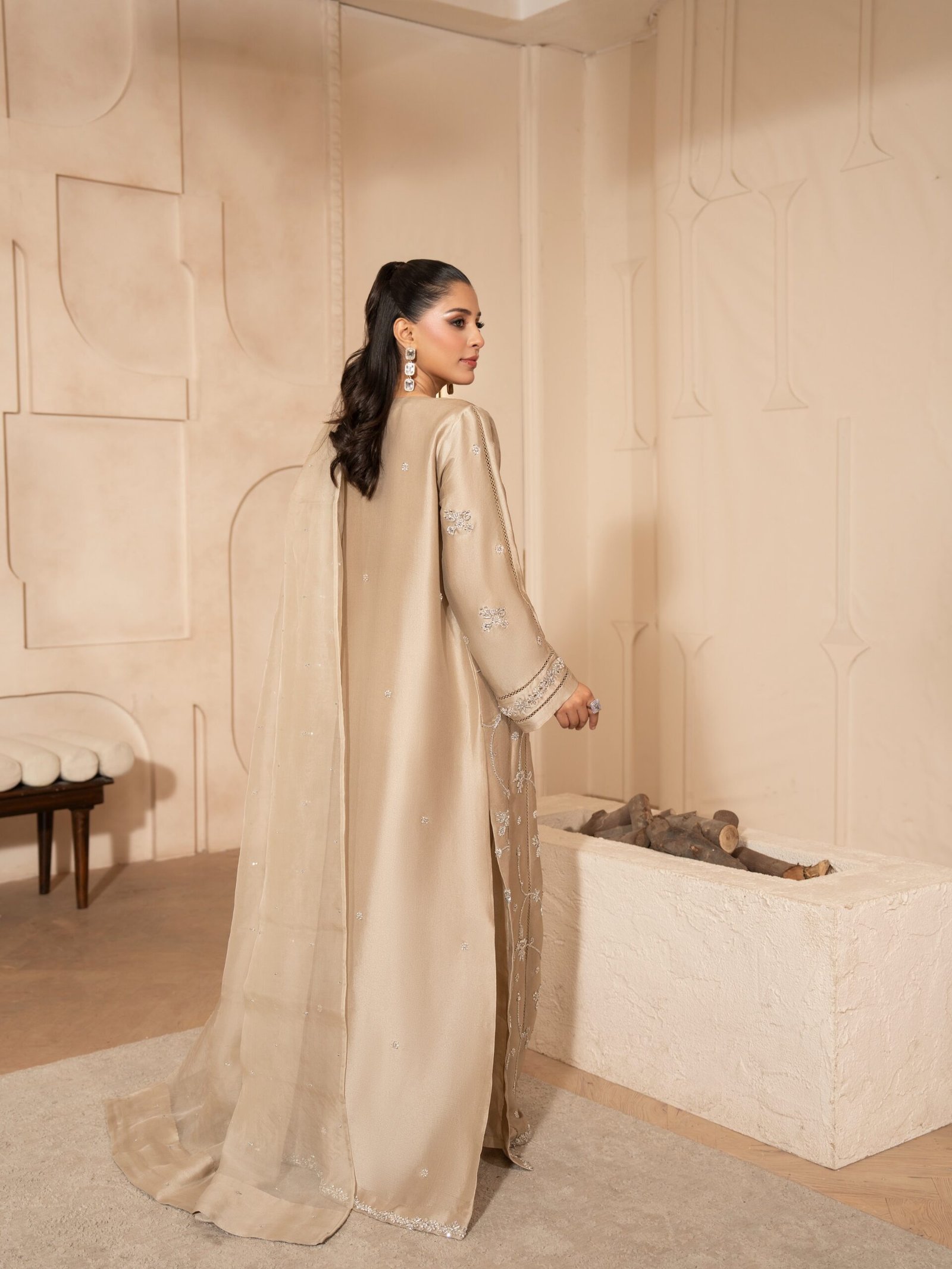 Mahtab - Image 5